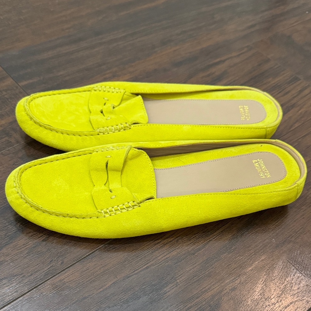 Johnston &Murphy Vibrant color Suede Loafers